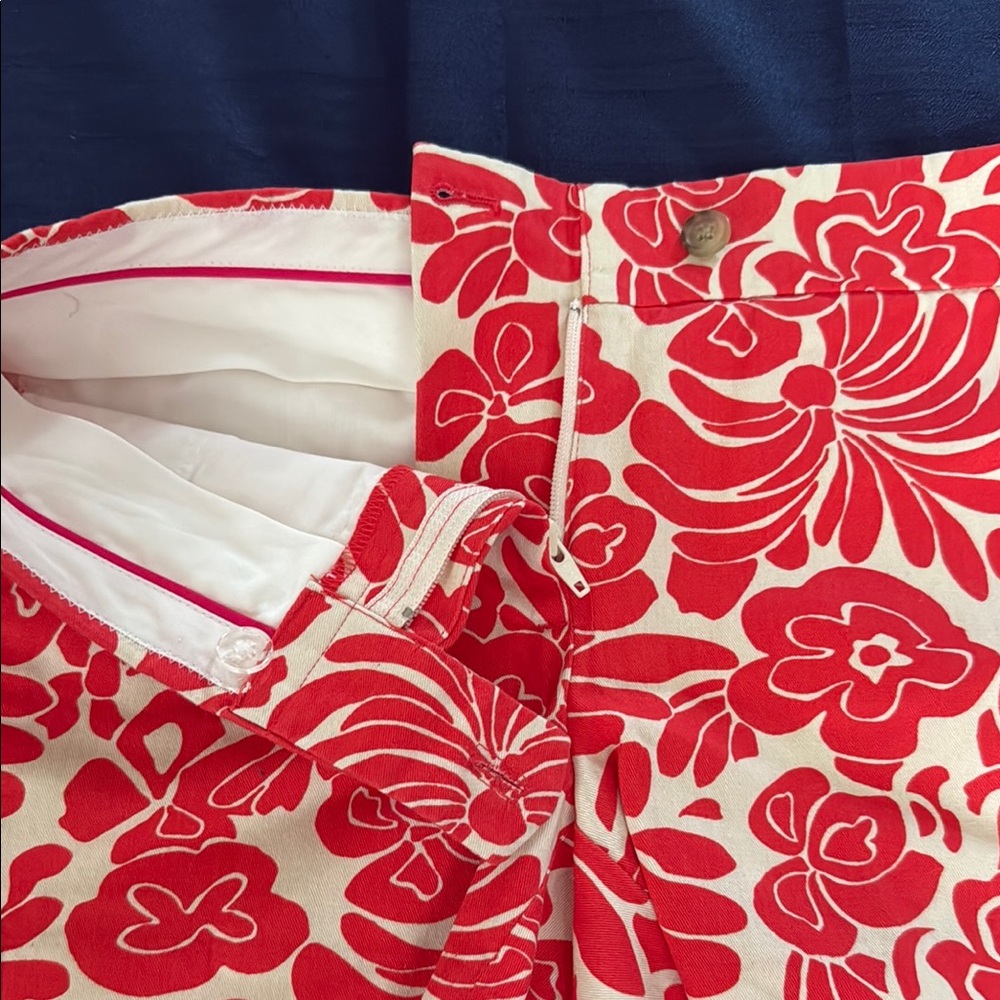 J. Crew Red Floral High Waist Women's Shorts - Picture 3 of 4